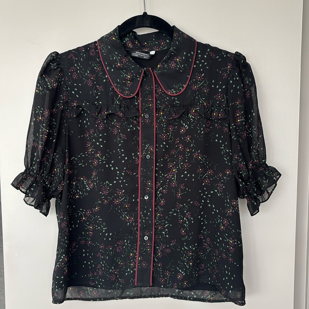Zara Floral Blouse, Size S.